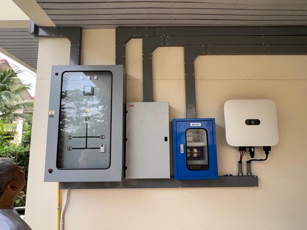 Main Panel & On-Grid Inverter